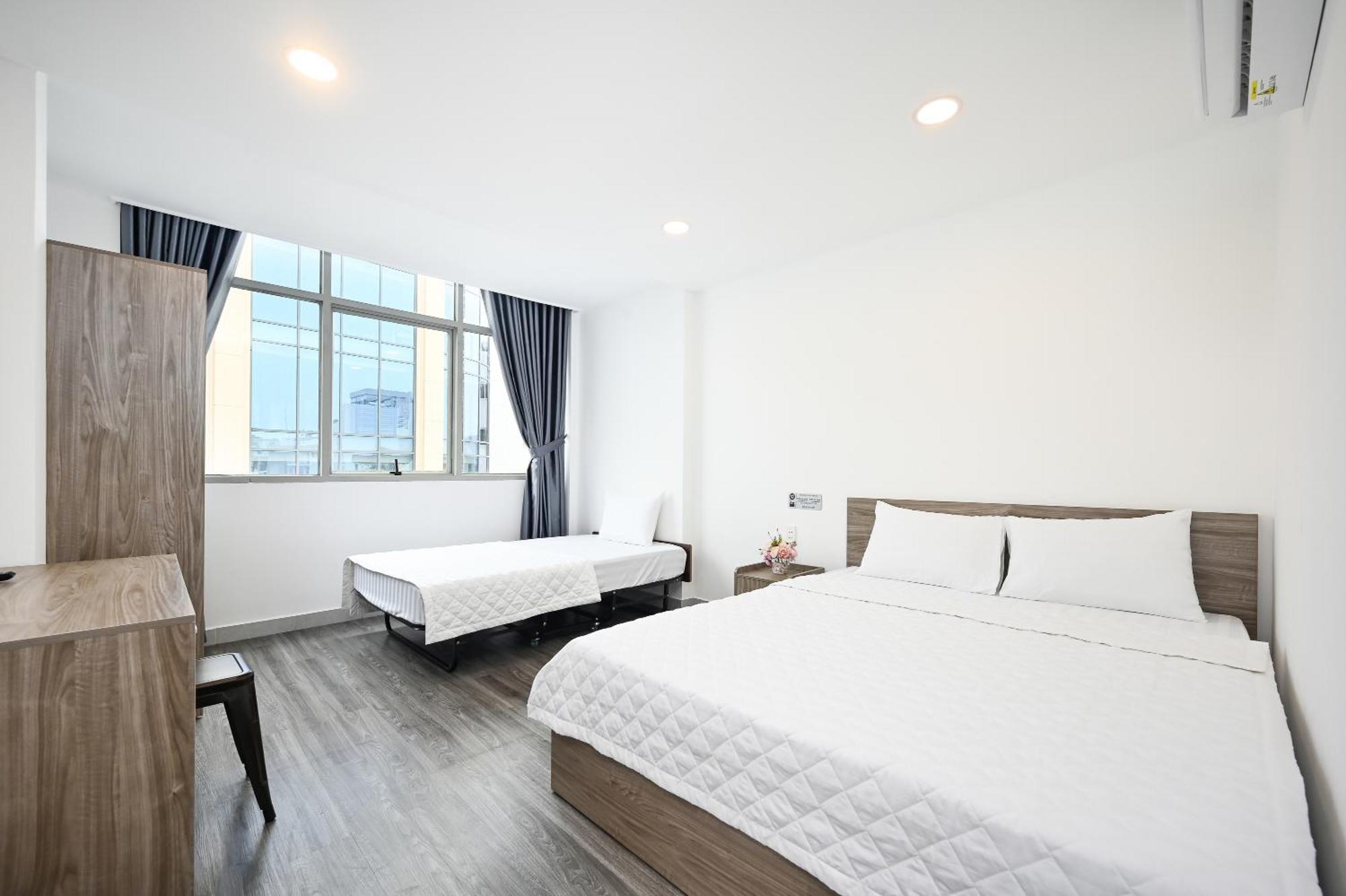 Отель Yoko Airport Saigon 4*